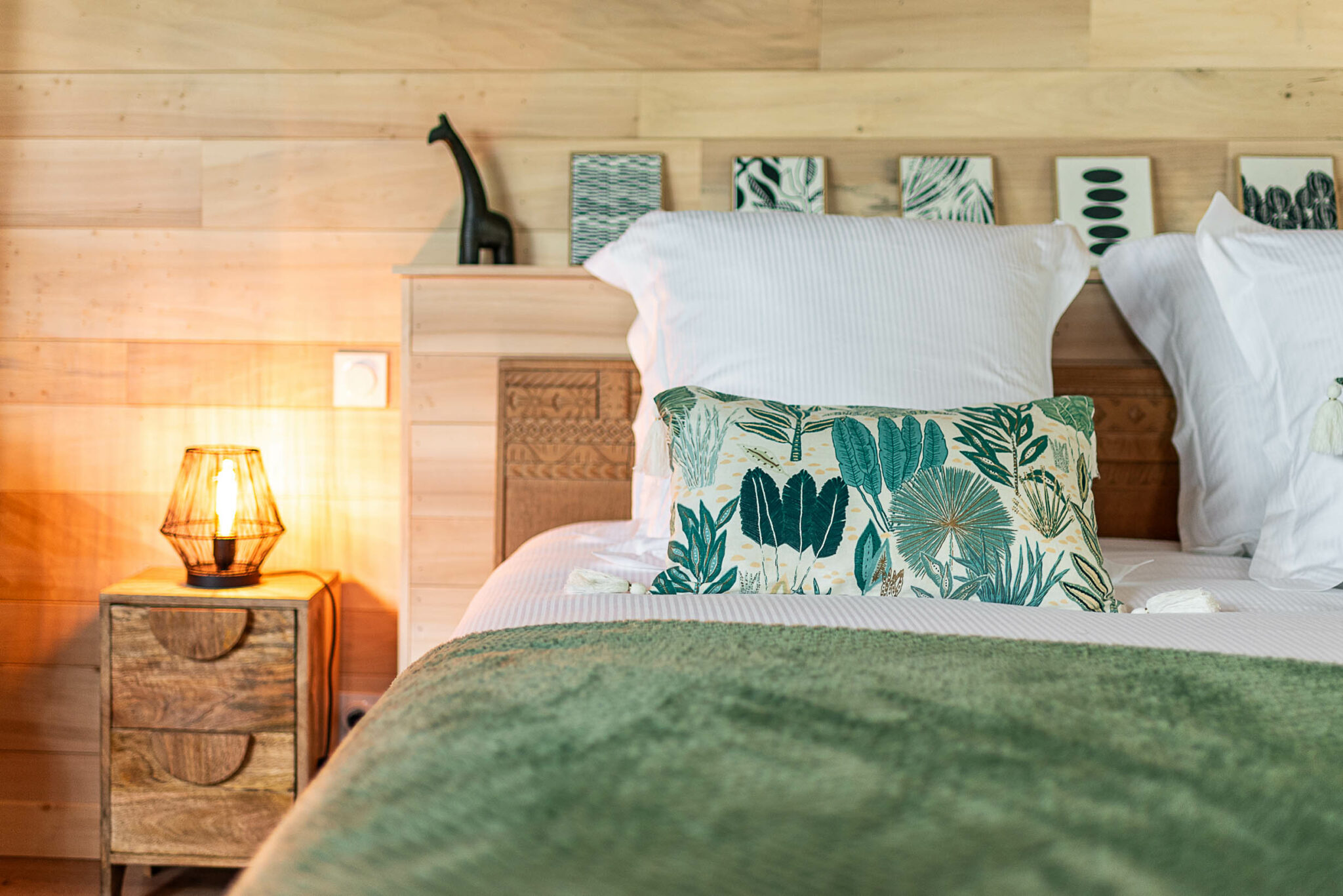 Detail chambre coussin airbnb