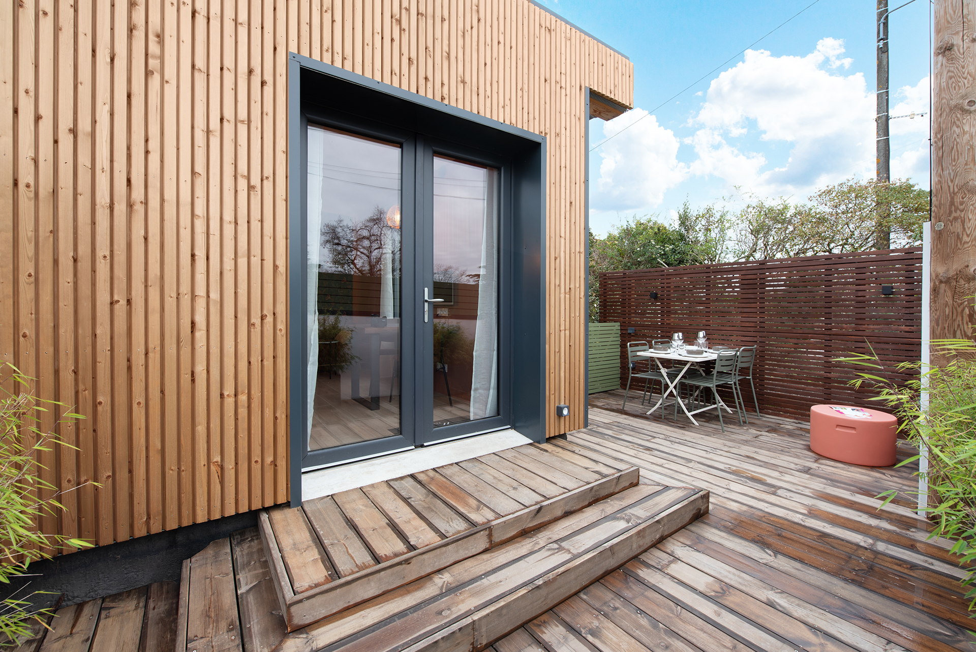 Facade maison en boit airbnb ALBI